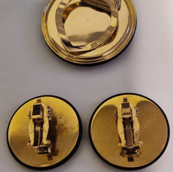 2/$50 Vintage Scarf/ Dress clip and matching earrings - Picture 11 of 12